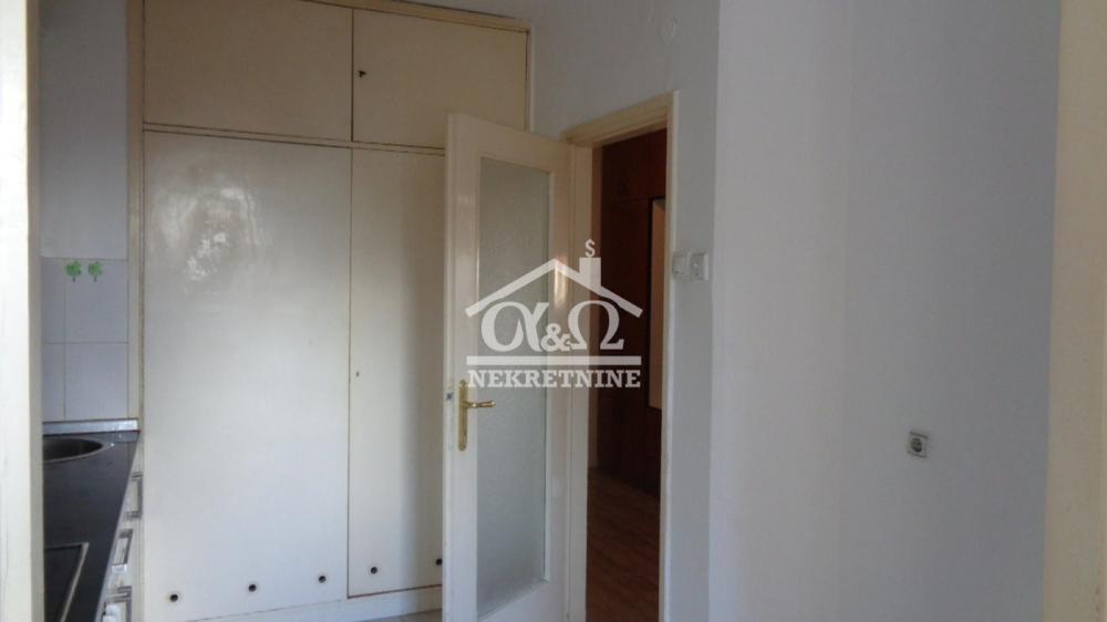 Slika 8 - Dvosoban, 59m2, Aerodrom Kragujevac, sa terasom