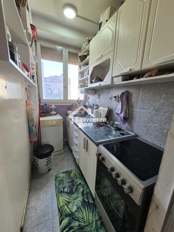 Slika 10 - Četvorosoban, 74m2, Aerodrom Kragujevac, sa terasom, ima lift