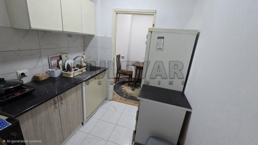 Slika 3 - Dvosoban, 47m2, Atinska Kragujevac, sa terasom, ima lift