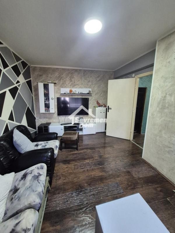 Slika 1 - Trosoban, 57m2, Bubanj Kragujevac