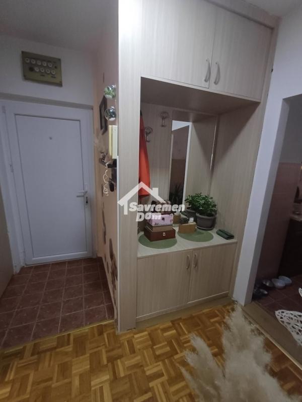 Slika 7 - Dvosoban, 52m2, Erdoglija Kragujevac, sa terasom