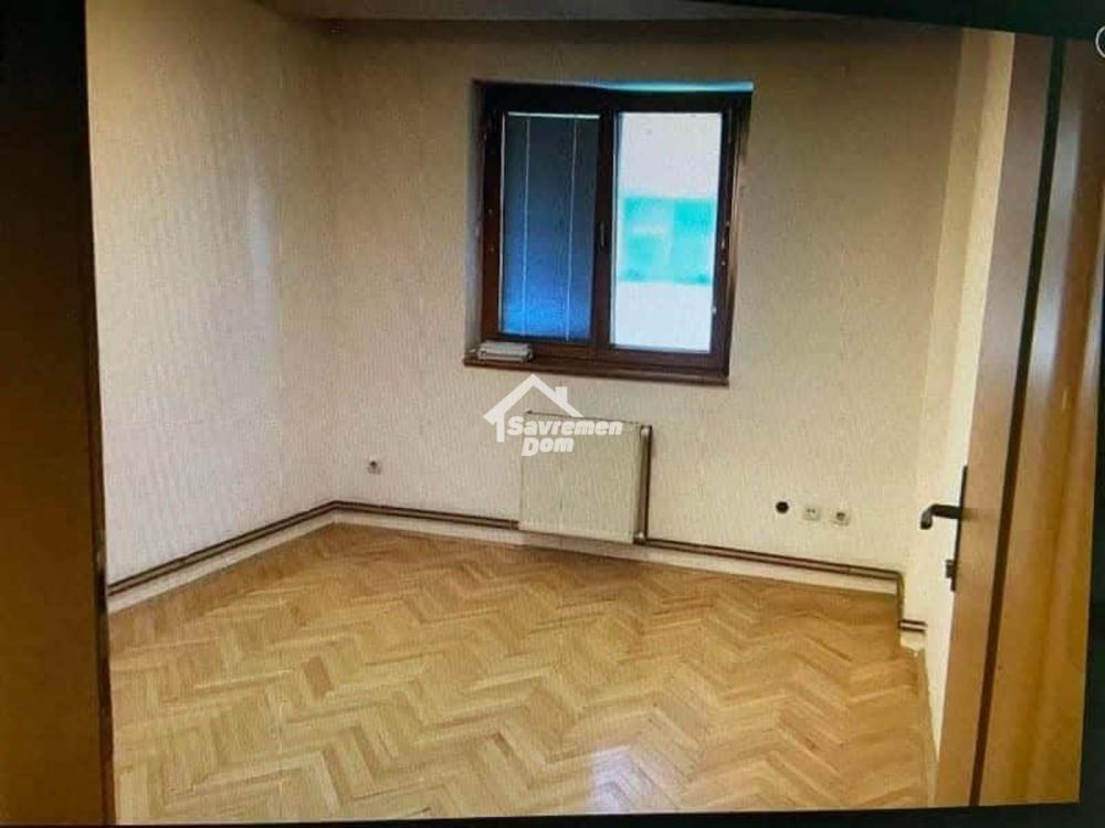 Slika 3 - Trosoban, 54m2, sa terasom