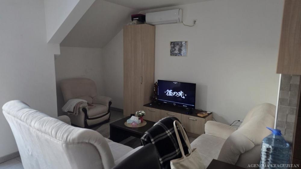 Glavna slika -Dvosoban, 46m2, sa terasom, ima lift