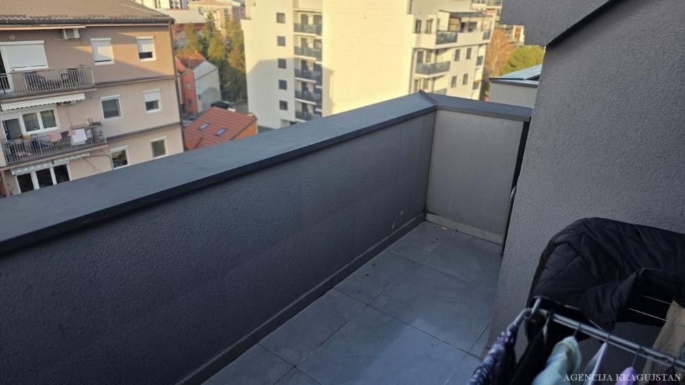 Slika 5 - Dvosoban, 46m2, sa terasom, ima lift