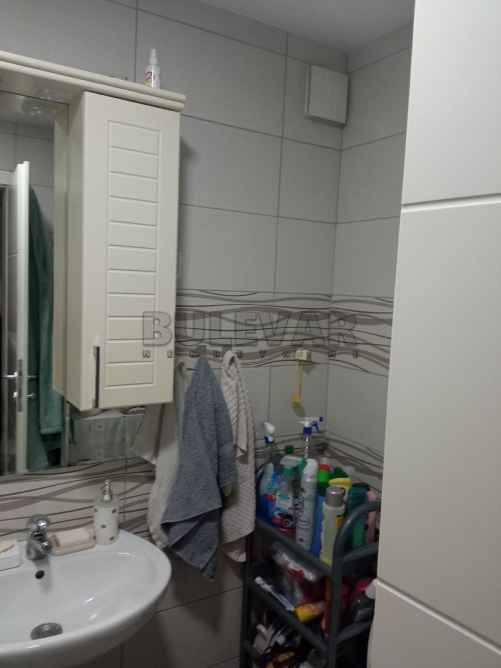 Slika 2 - Jednoiposoban, 44m2, Obilićeva Kragujevac, sa terasom