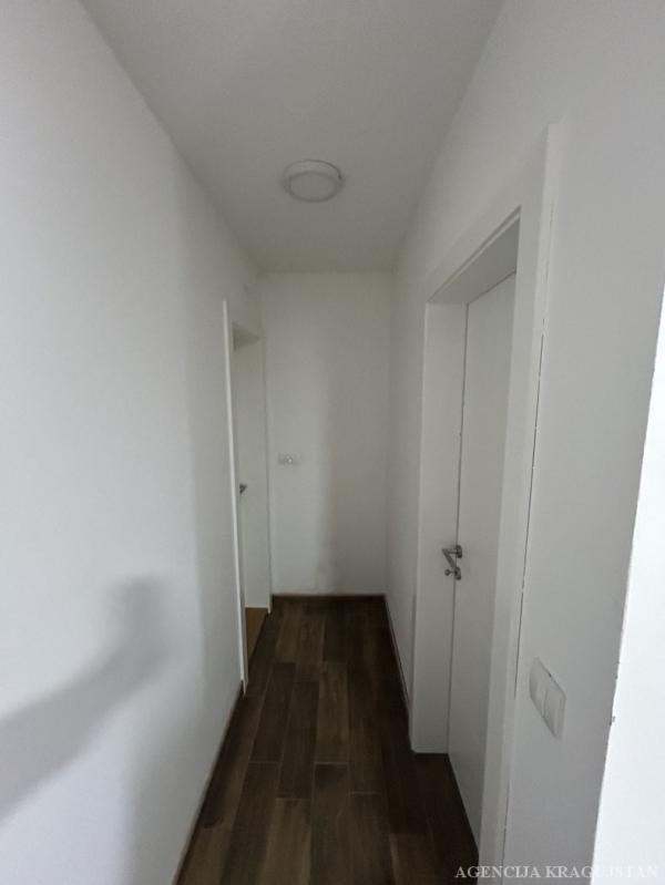 Slika 6 - Jednoiposoban, 38m2, sa terasom, ima lift