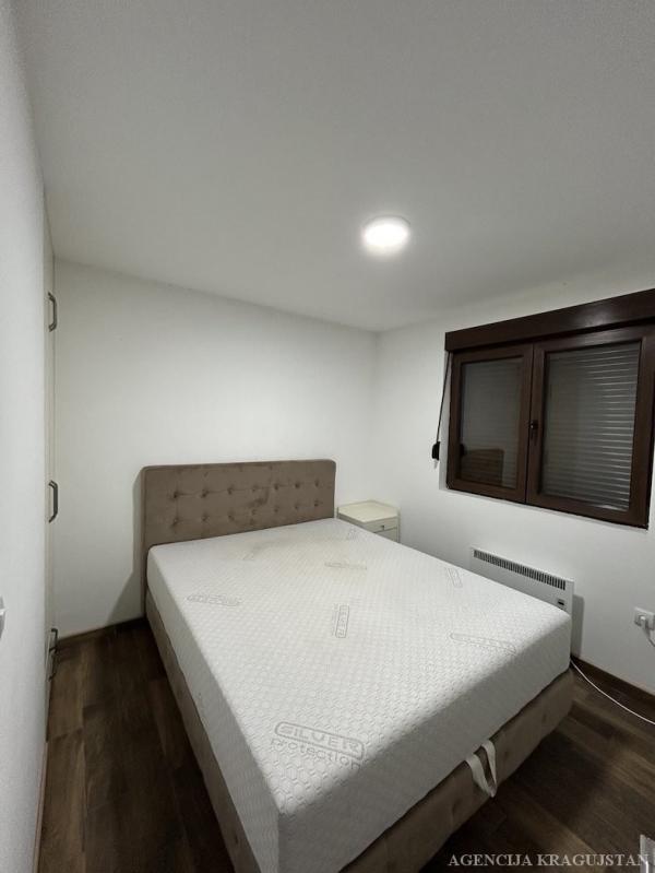 Slika 2 - Jednoiposoban, 38m2, sa terasom, ima lift