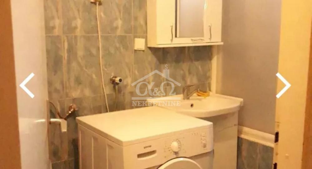 Slika 6 - Jednosoban, 40m2, Stanovo Kragujevac, sa terasom