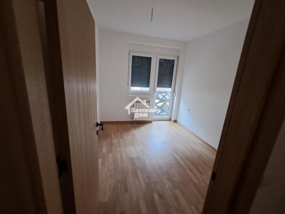 Slika 1 - Dvosoban, 43m2, ima lift