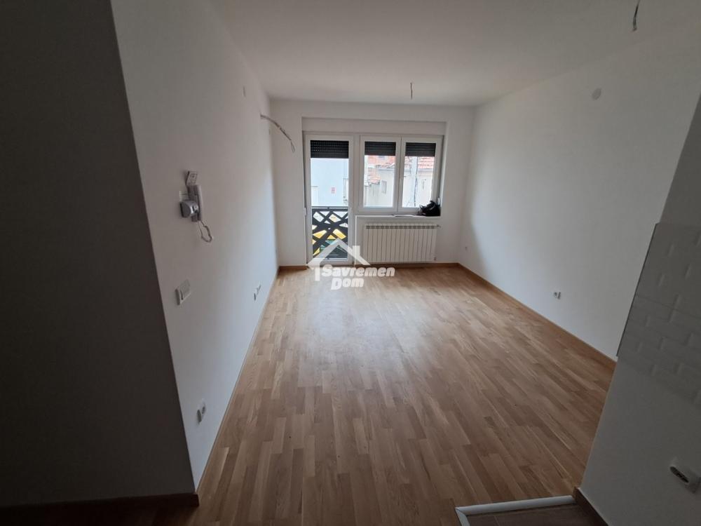 Slika 2 - Dvosoban, 43m2, ima lift