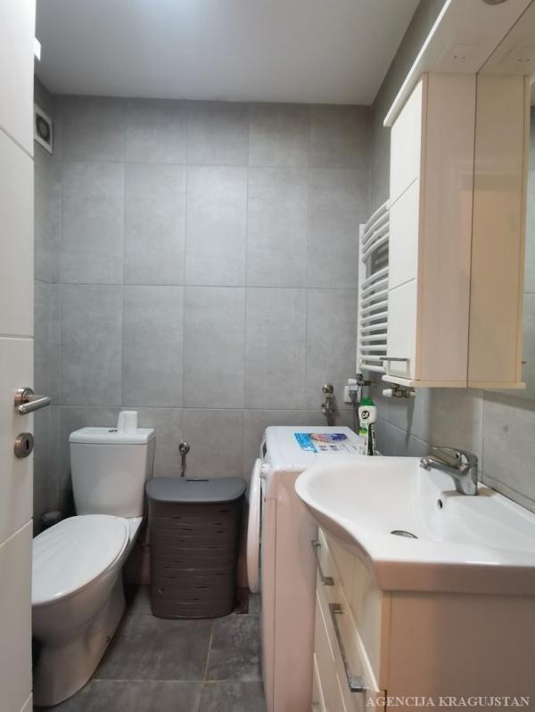 Slika 5 - Jednoiposoban, 28m2, ima lift