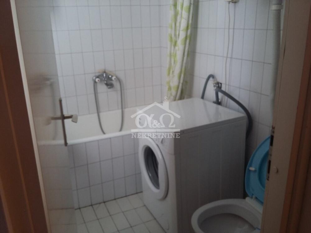 Slika 4 - Jednosoban, 32m2, sa terasom, ima lift