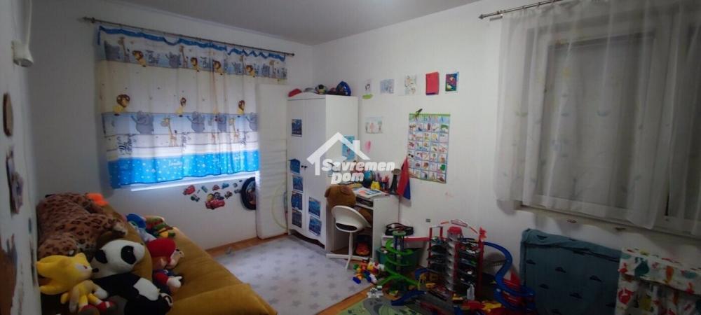 Slika 3 - Trosoban, 53m2, sa terasom, ima lift