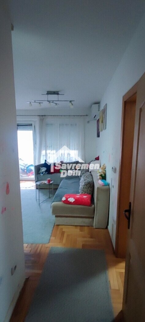 Slika 4 - Trosoban, 53m2, sa terasom, ima lift