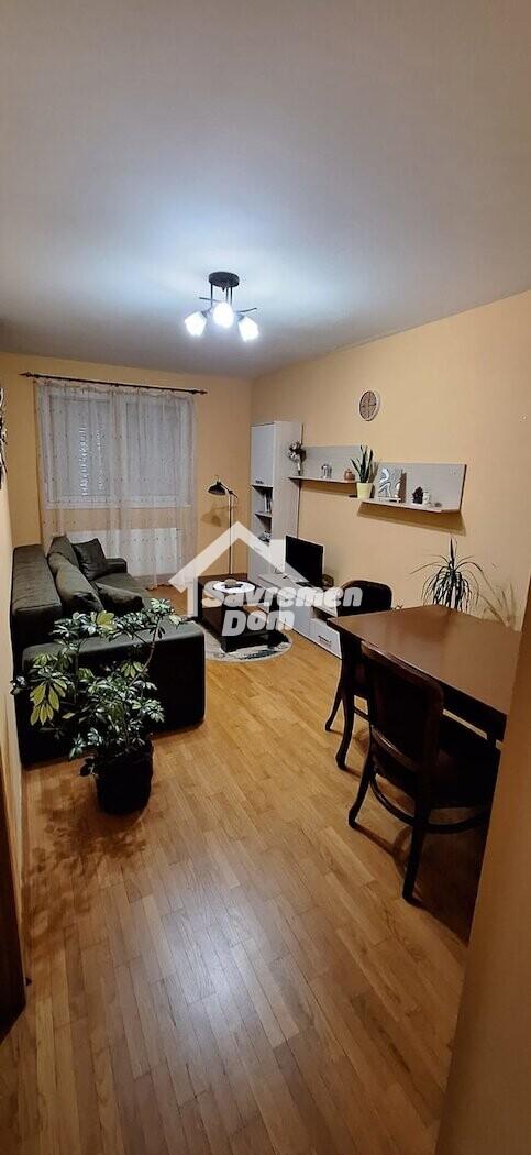 Glavna slika -Dvosoban, 43m2, Erdoglija Kragujevac, sa terasom, ima lift