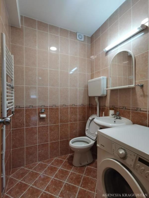 Slika 10 - Četvorosoban, 77m2, Bubanj Kragujevac, sa terasom