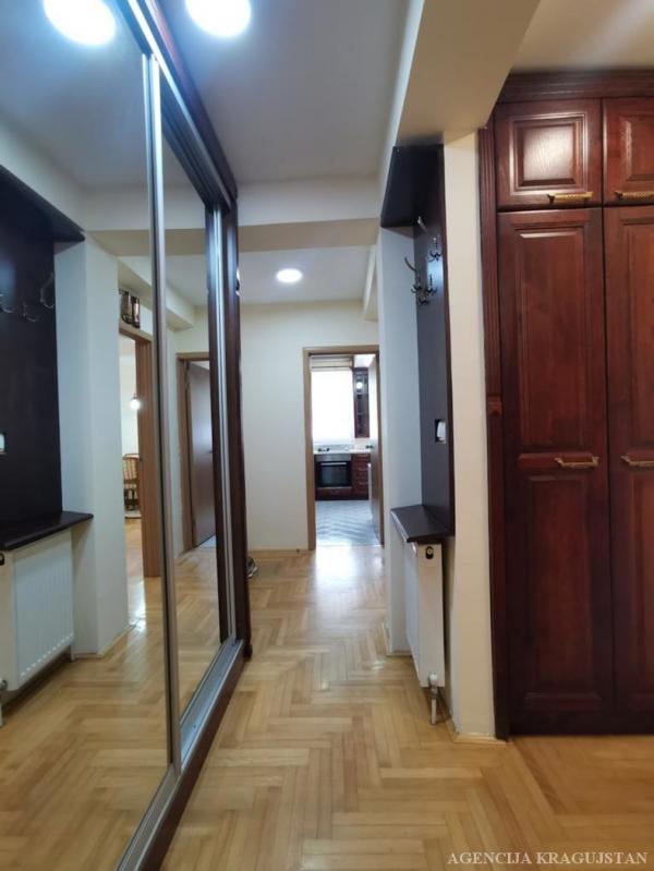 Slika 11 - Četvorosoban, 77m2, Bubanj Kragujevac, sa terasom