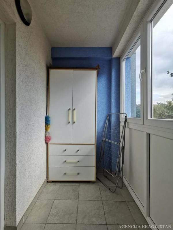 Slika 8 - Četvorosoban, 77m2, Bubanj Kragujevac, sa terasom