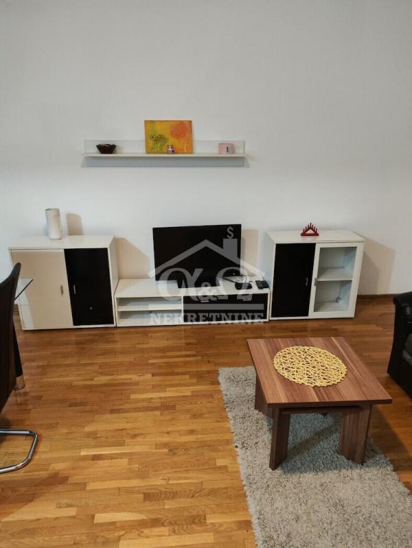 Slika 3 - Jednoiposoban, 47m2, sa terasom