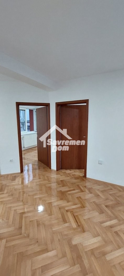 Slika 6 - Trosoban, 54m2, Veliki park Kragujevac