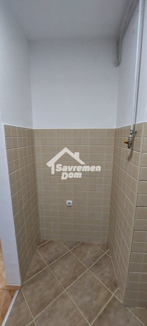 Slika 8 - Trosoban, 54m2, Veliki park Kragujevac