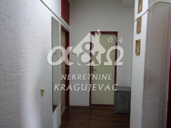 Slika 2 - Trosoban, 73m2, sa terasom, ima lift