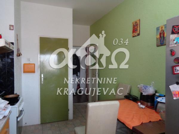 Slika 4 - Trosoban, 73m2, sa terasom, ima lift