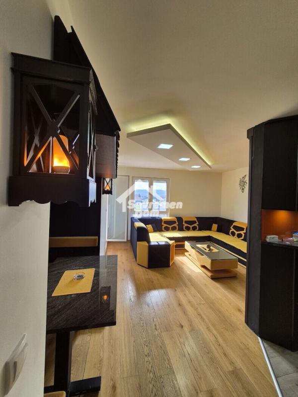 Slika 1 - Četvorosoban, 90m2, Stara radnička kolonija Kragujevac, sa terasom, ima lift