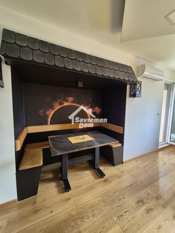 Slika 5 - Četvorosoban, 90m2, Stara radnička kolonija Kragujevac, sa terasom, ima lift