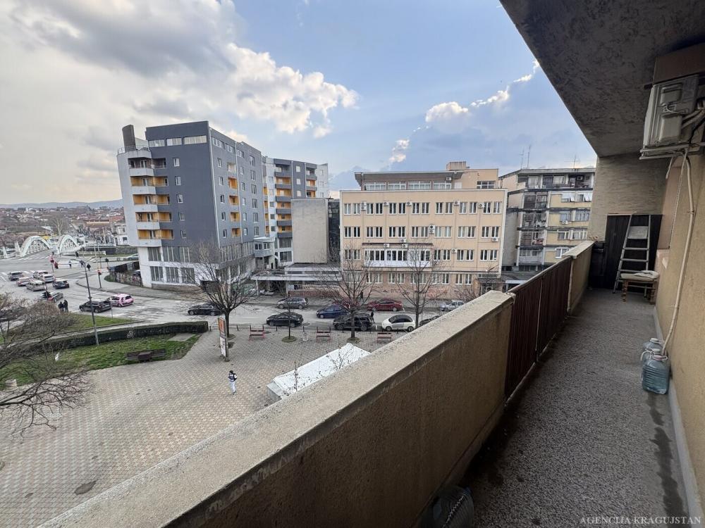 Slika 6 - Dvosoban, 76m2, sa terasom, ima lift