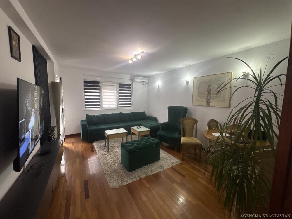 Glavna slika -Jednoiposoban, 51m2, Veliki park Kragujevac, sa terasom