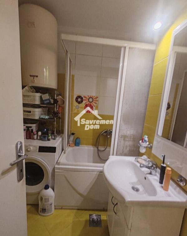 Slika 10 - Trosoban, 53m2, Bubanj Kragujevac, sa terasom