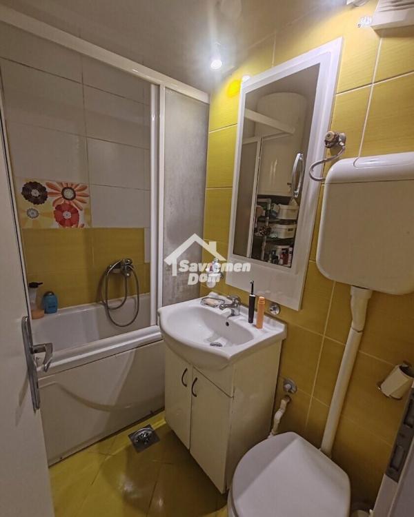 Slika 11 - Trosoban, 53m2, Bubanj Kragujevac, sa terasom