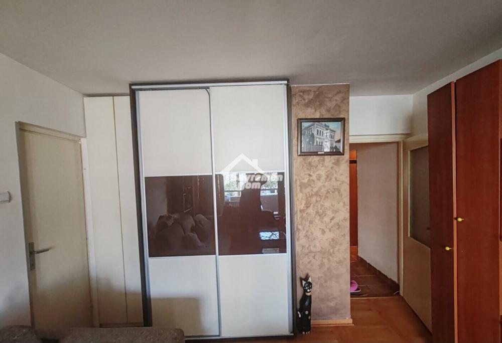 Slika 2 - Trosoban, 53m2, Bubanj Kragujevac, sa terasom