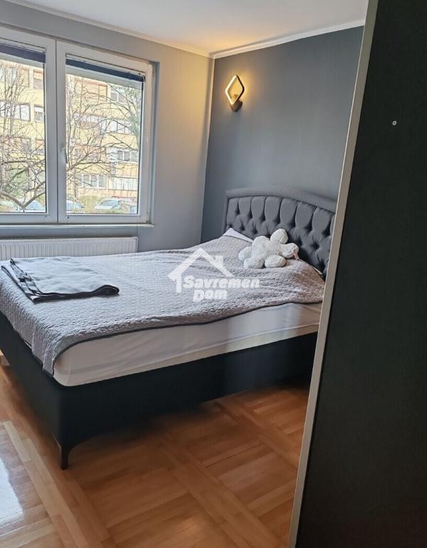 Slika 5 - Trosoban, 53m2, Bubanj Kragujevac, sa terasom