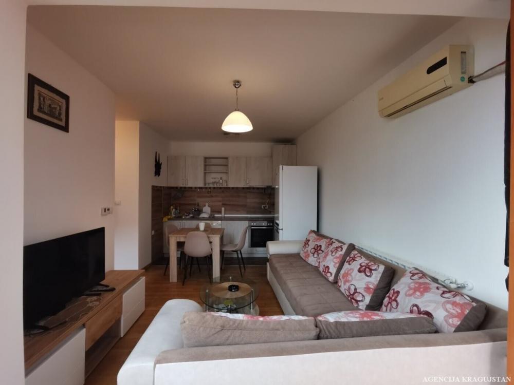 Slika 1 - Jednoiposoban, 28m2, ima lift