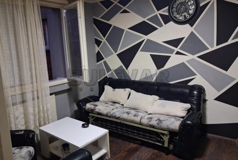 Slika 3 - Trosoban, 57m2, Crvenog krsta Kragujevac