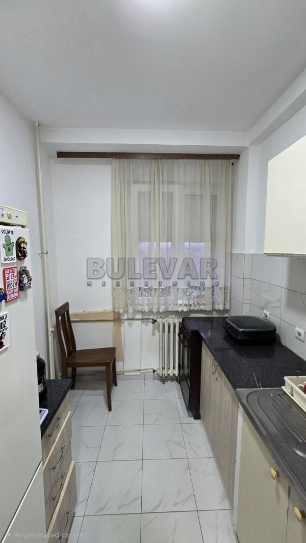 Slika 1 - Dvosoban, 47m2, Atinska Kragujevac, sa terasom, ima lift