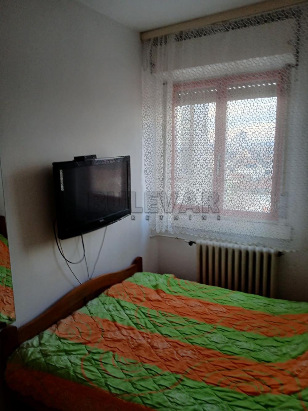 Slika 6 - Četvorosoban, 91m2, Gružanska Kragujevac, sa terasom, ima lift