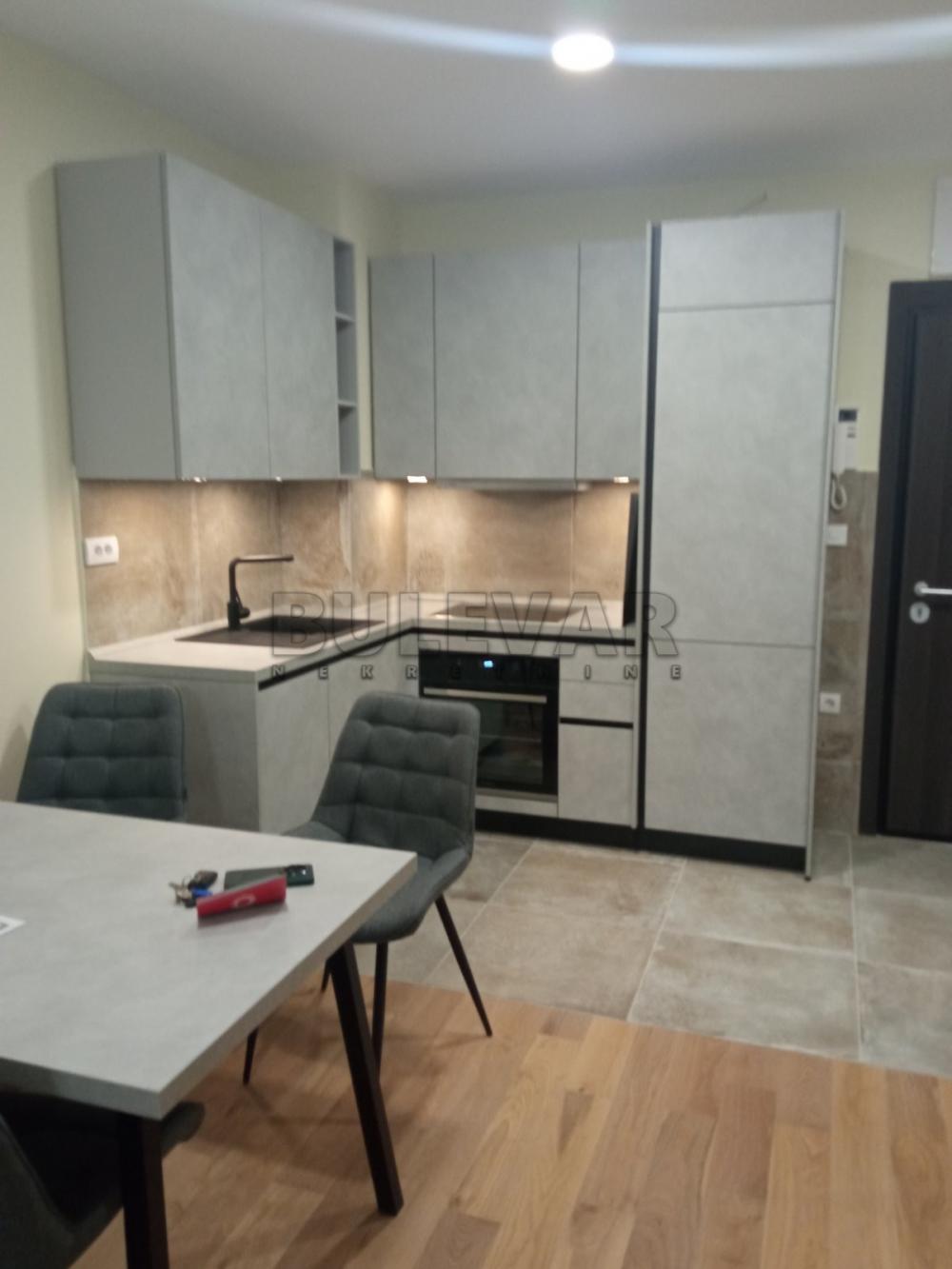 Slika 6 - Jednosoban, 46m2, Miodraga Vlajića Šuke Kragujevac, sa terasom, sa parkingom