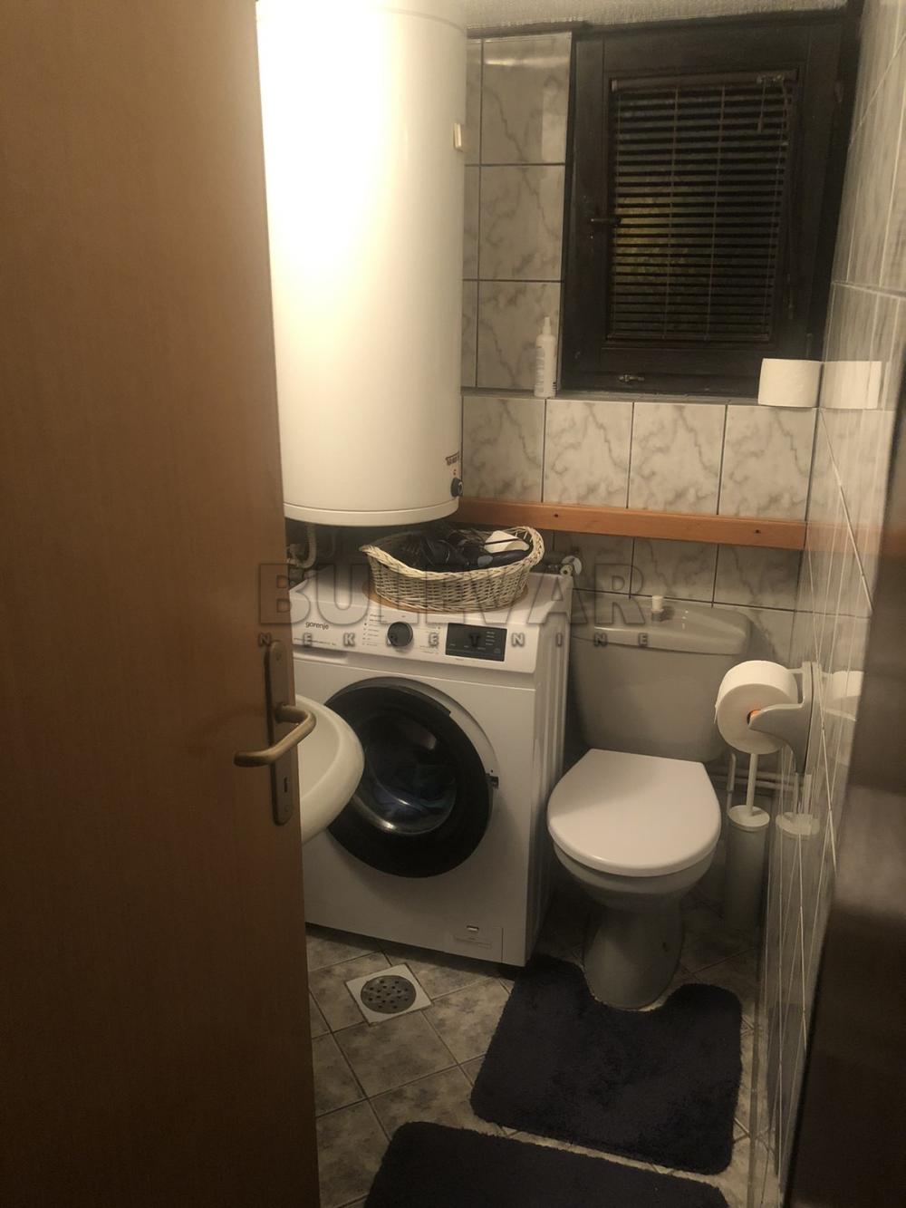 Slika 6 - Četvorosoban, 160m2, Karađorđeva Kragujevac, sa parkingom