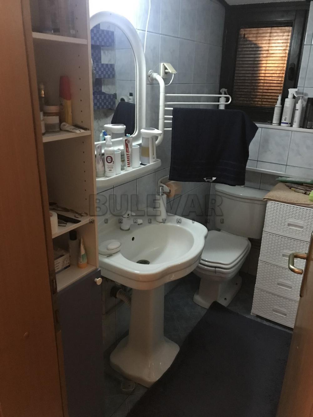 Slika 5 - Četvorosoban, 160m2, Karađorđeva Kragujevac, sa parkingom