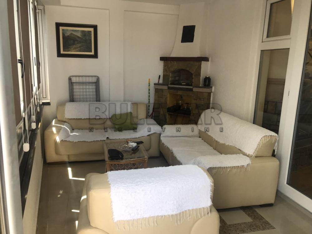 Slika 1 - Četvorosoban, 148m2, Nikole Pašića Kragujevac, sa terasom, ima lift