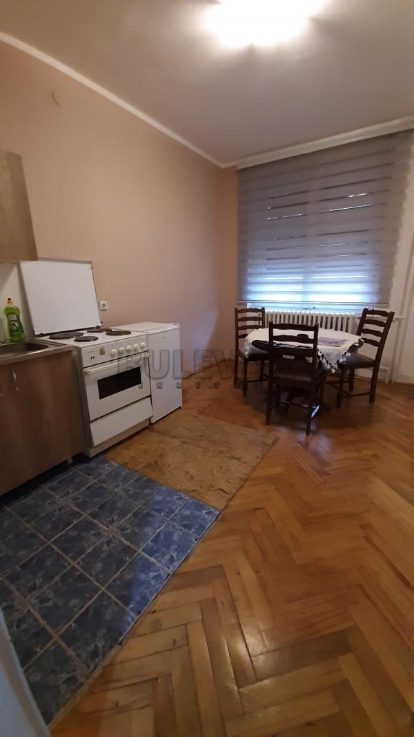 Slika 1 - Dvoiposoban, 58m2, Dr Zorana Đinđića Kragujevac, sa parkingom