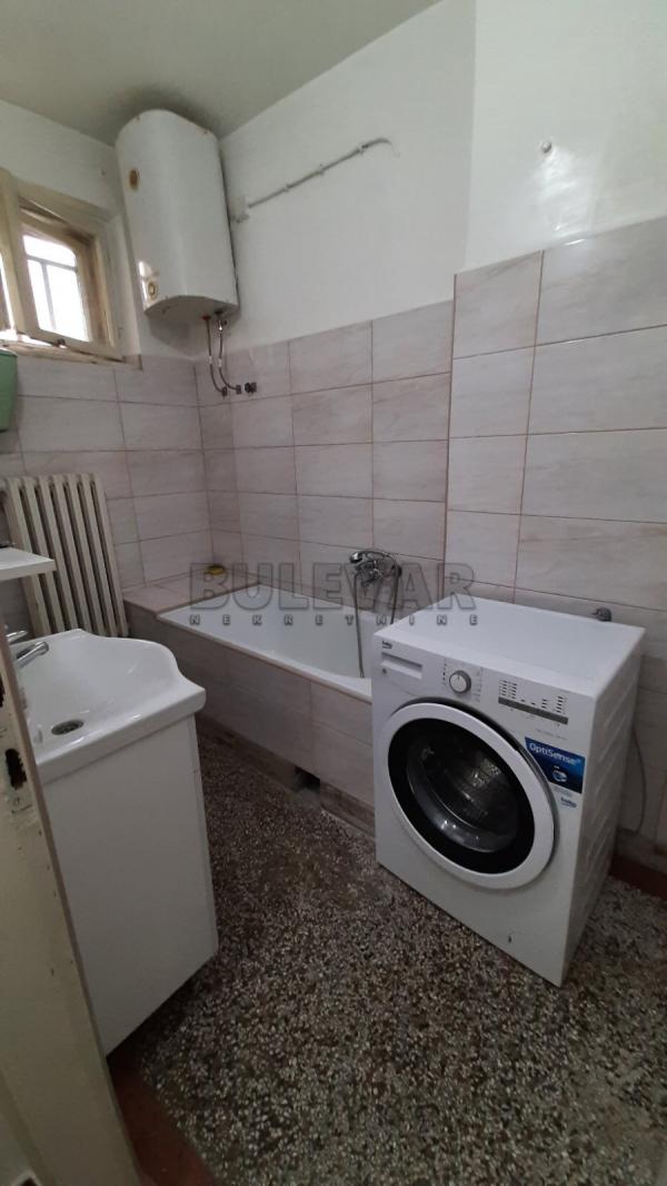 Slika 6 - Dvoiposoban, 58m2, Dr Zorana Đinđića Kragujevac, sa parkingom