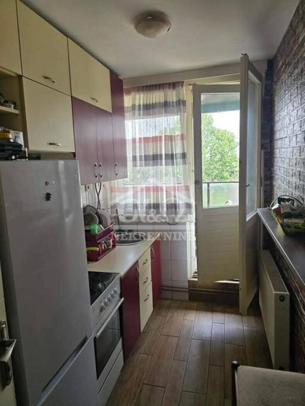Slika 3 - Dvosoban, 48m2, Erdoglija Kragujevac, sa terasom