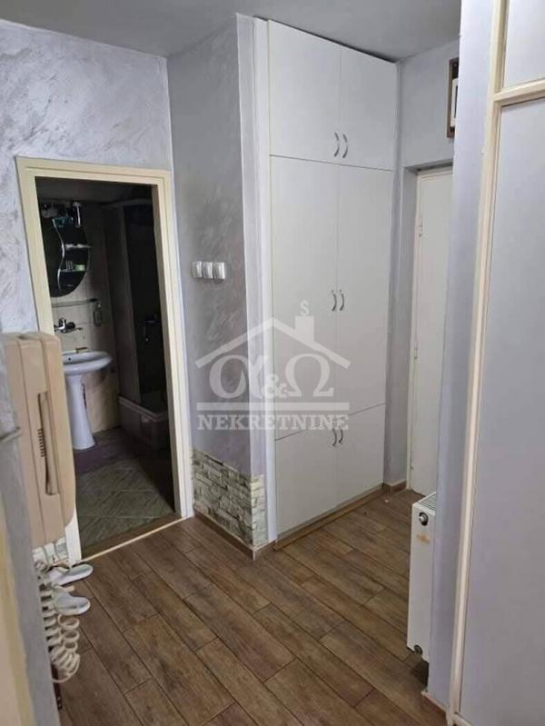 Slika 4 - Dvosoban, 48m2, Erdoglija Kragujevac, sa terasom