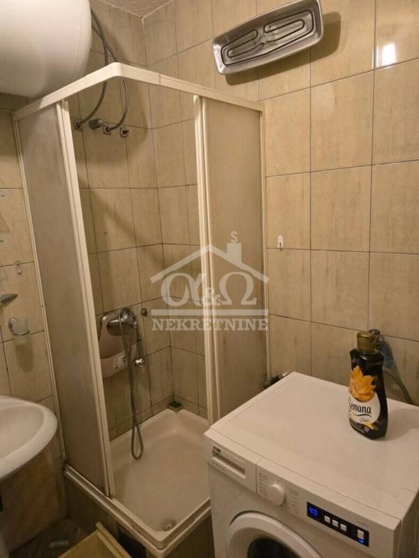 Slika 6 - Dvosoban, 48m2, Erdoglija Kragujevac, sa terasom