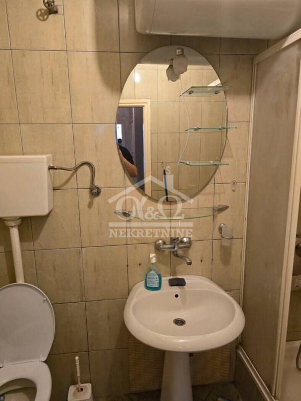 Slika 7 - Dvosoban, 48m2, Erdoglija Kragujevac, sa terasom