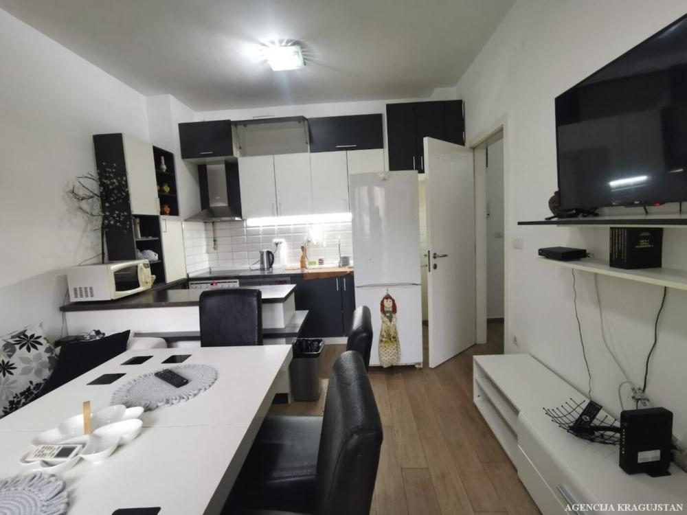 Slika 3 - Dvoiposoban, 53m2, sa terasom, ima lift